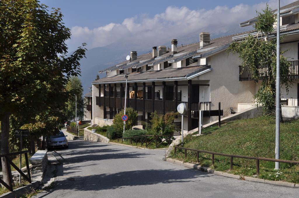 Rustico Nel Complesso Chapelle Apartment Sauze D'Oulx Bagian luar foto